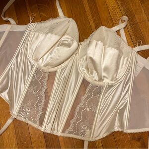 36H bustier